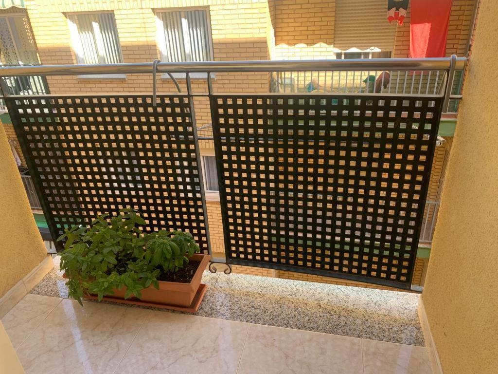 Alquilo Hermoso Apartamento En La Paradisiaca Oropesa Del Mar, 2Habitaciones, 1 Bano, Cocina, Salon, Aire Acondicionado Y Balcon A 400 Metros De La Playa Morro De Gos, Muy Cerca De Supermercados, Comercios Y Bares Exterior foto